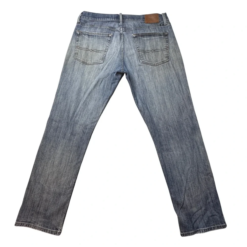 Lucky Brand Jeans Mens 36x32 (36x30)‎ Blue 221 Straight Distressed Denim 7MC1030